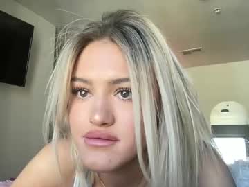girl
        ellaxxrose cam image #213467
