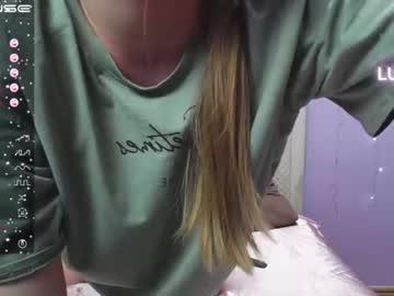 girl
        lindajhones cam image #72302