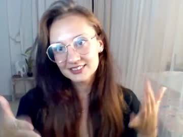 couple
        goddess_marylin cam image #118360