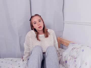 girl
        luxxberry cam image #115573