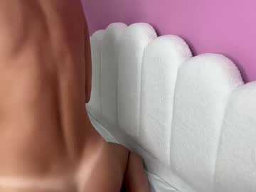 girl
        fitbbygirl cam image #257135