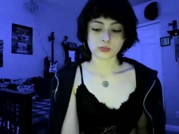 girl
        scarluvs cam image #186744