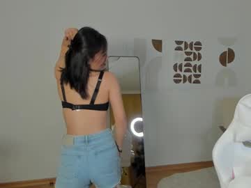 girl
        meowens cam image #259585