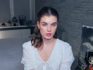 girl
        candy_flo cam image #232308