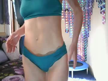 girl
        ravishing_roni cam image #194455