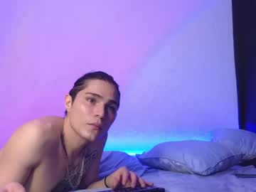 couple
        holy_taby_ cam image #175093