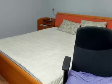 couple
        mandy_oliver cam image #60797