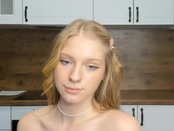 girl
        artamonova cam image #215938