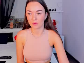 girl
        aerolady cam image #203222