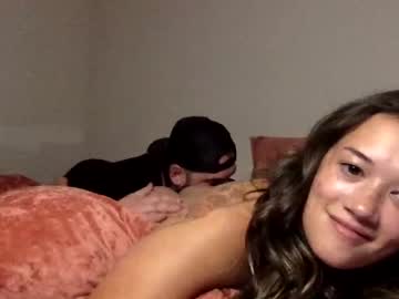 couple
        amateuroutlawss cam image #70435