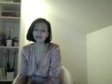 girl
        lenadalia cam image #213349
