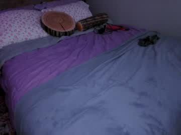girl
        alice_moonstone cam image #49734