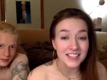 couple
        blondi739091 cam image #257244