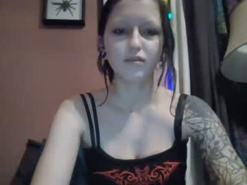 girl
        purplehaisley cam image #44418