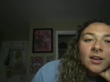 girl
        luvrgurl2 cam image #179150