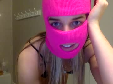 girl
        blondeski cam image #64239