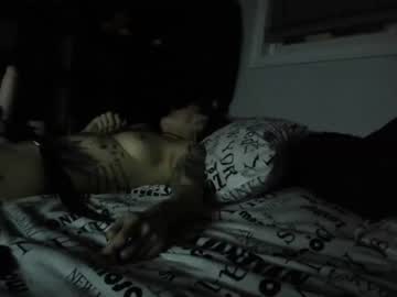 couple
        issheawhore_ cam image #68037