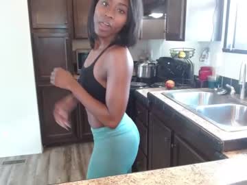 girl
        bella_obsidian cam image #98054