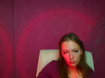 girl
        luna_misss cam image #200355
