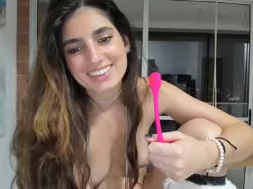 girl
        hollyshit_ cam image #30368