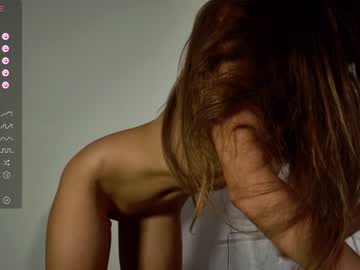girl
        a1isha cam image #143370