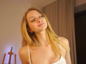girl
        mickeydior cam image #239938