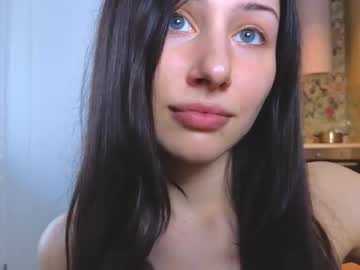 girl
        kingkong_my_bf cam image #172108
