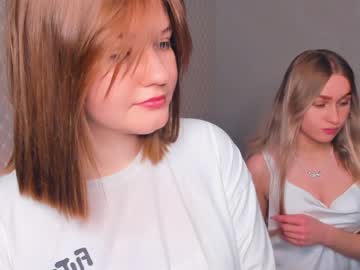 couple
        chelsea_dream_ cam image #171545