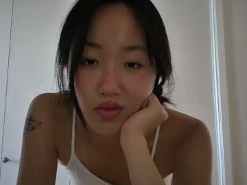 girl
        gigiluvss cam image #175905