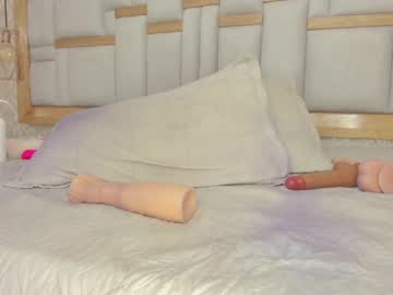 girl
        _lilibeth_0 cam image #35233