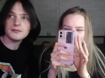 couple
        acid666kittens cam image #74567