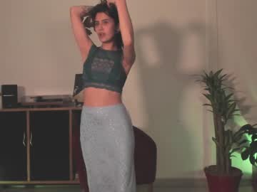 girl
        marmuse cam image #102129