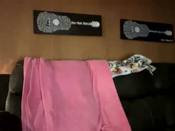 girl
        lovelylo316 cam image #57736
