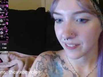 girl
        violetvixen468 cam image #204004
