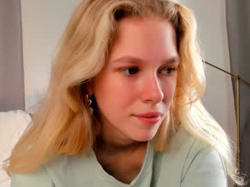 girl
        coventinadavy cam image #163470