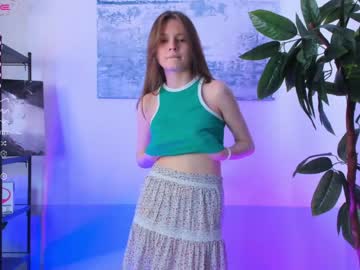 girl
        millamorni cam image #95849