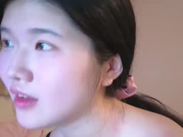 girl
        voilet_fox77 cam image #246400