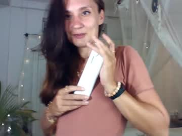 couple
        goddess_marylin cam image #118791