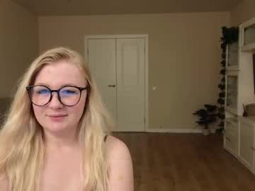 girl
        dewybate cam image #181871