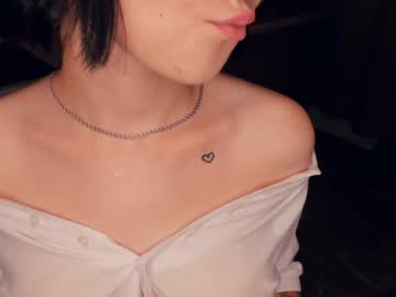 girl
        dawnbaber cam image #186300