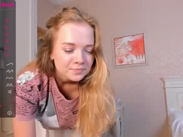 girl
        emelianae cam image #111726