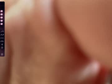 girl
        cute_shine_babe cam image #108441