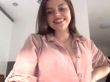 girl
        pamela_mara cam image #164967