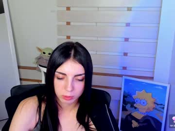 girl
        emilie_shy cam image #194616