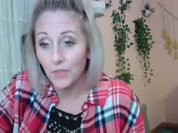 girl
        joliexx41 cam image #126026