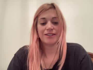 girl
        gemmyrosee cam image #208968