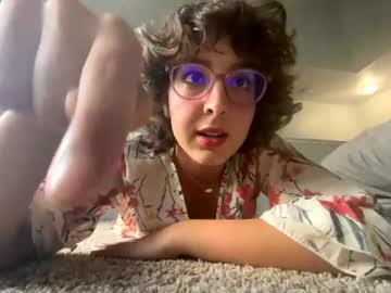 girl
        orchidladyllama cam image #162228