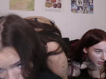 couple
        maddieandcarlie cam image #199440