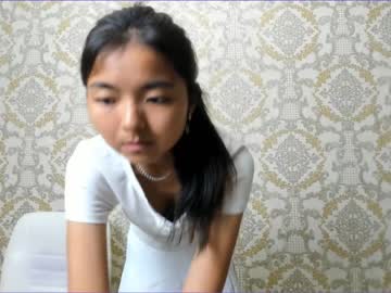 girl
        shy__kira cam image #107260