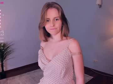 girl
        edlacovert cam image #151700